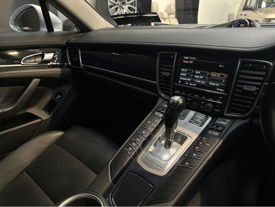2016 Porsche Panamera