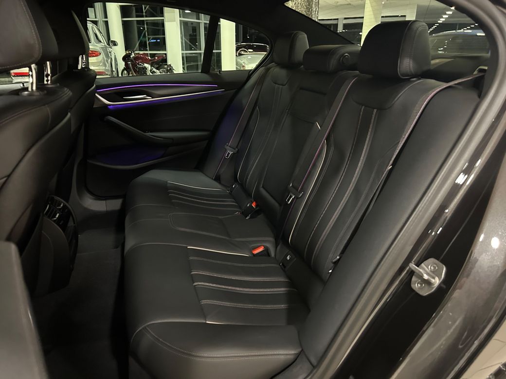 2021 BMW 5 Series