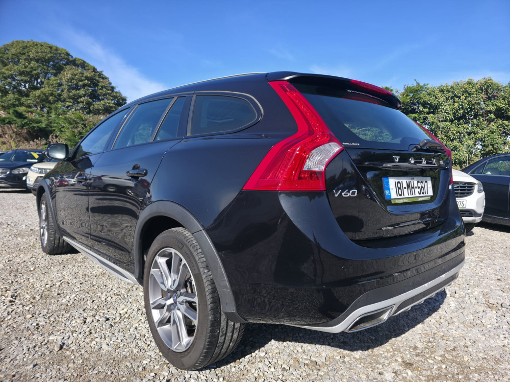 2018 Volvo V60 Cross Country