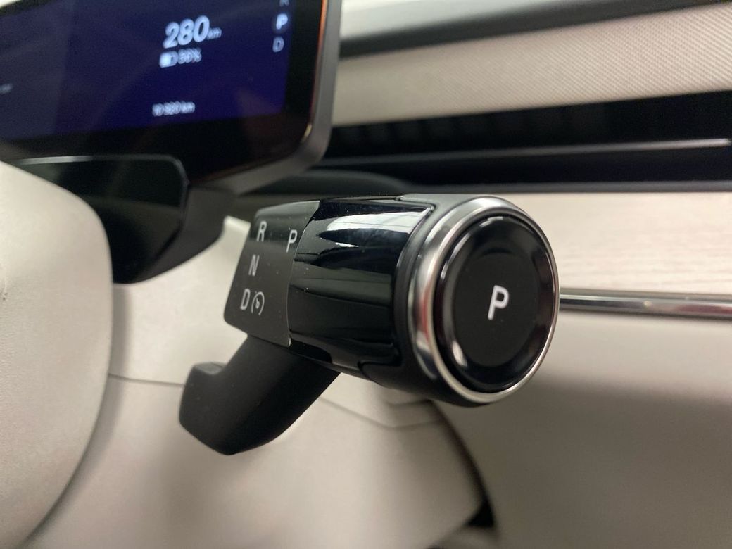 2026 Volvo ES90