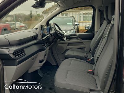 2025 Ford Transit Custom