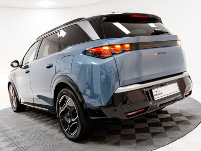 2025 Peugeot 5008