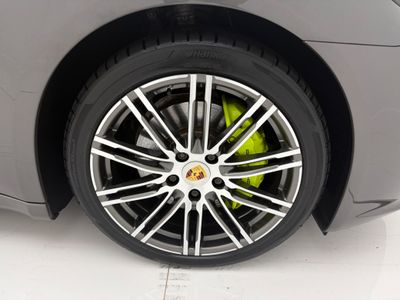2016 Porsche Panamera