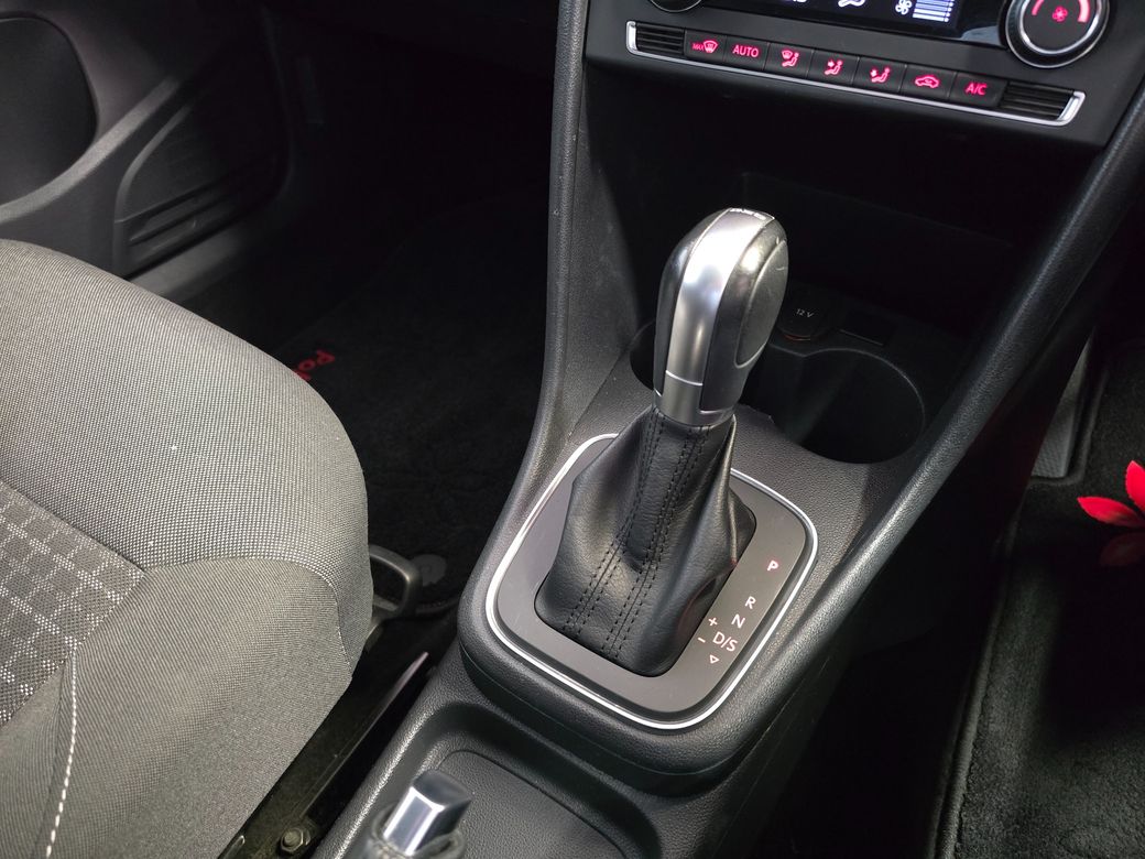 2017 Volkswagen Polo