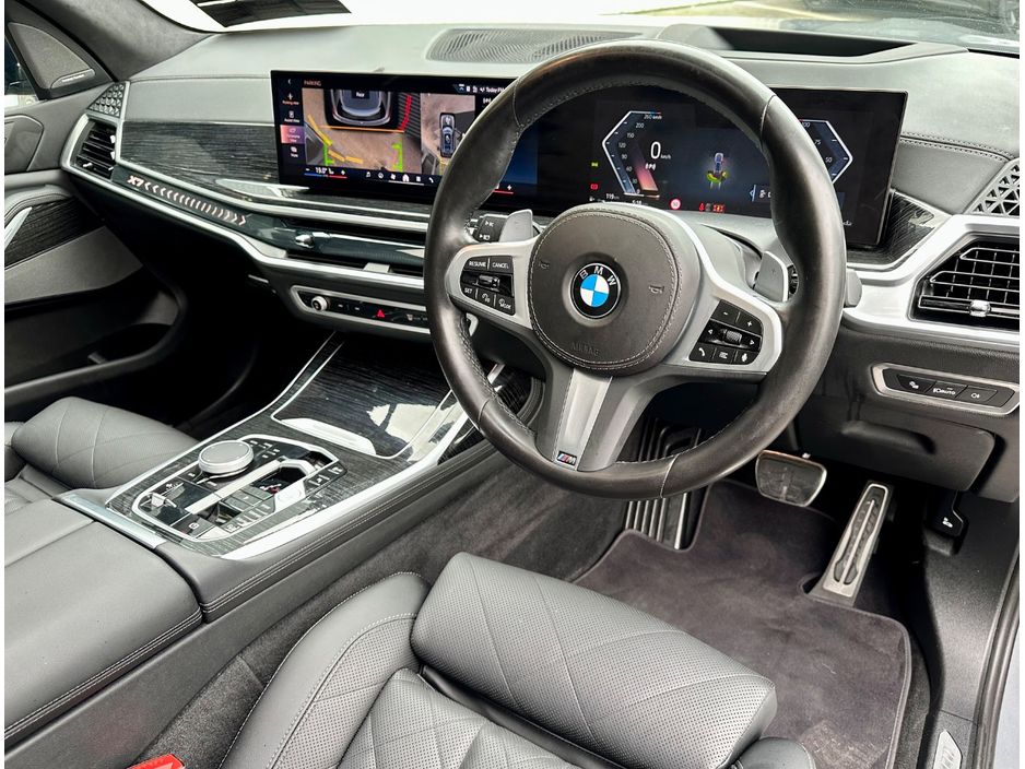 2024 BMW X7