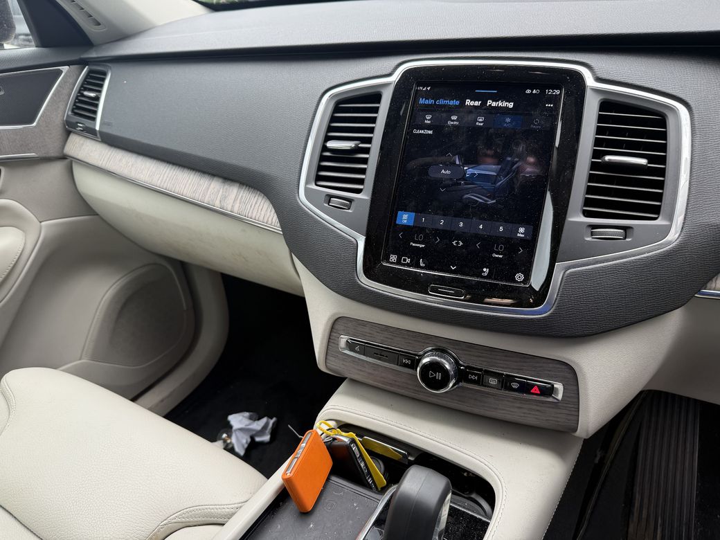 2023 Volvo XC90