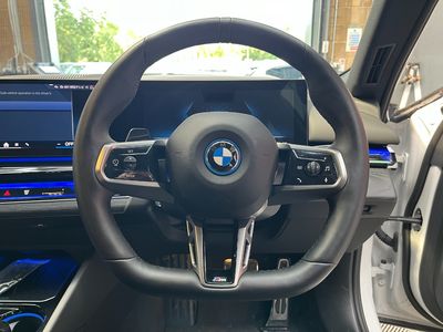 2024 BMW i5