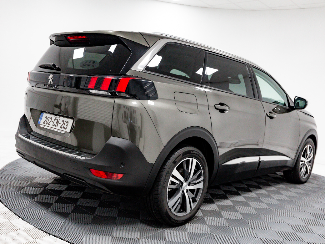 2020 Peugeot 5008
