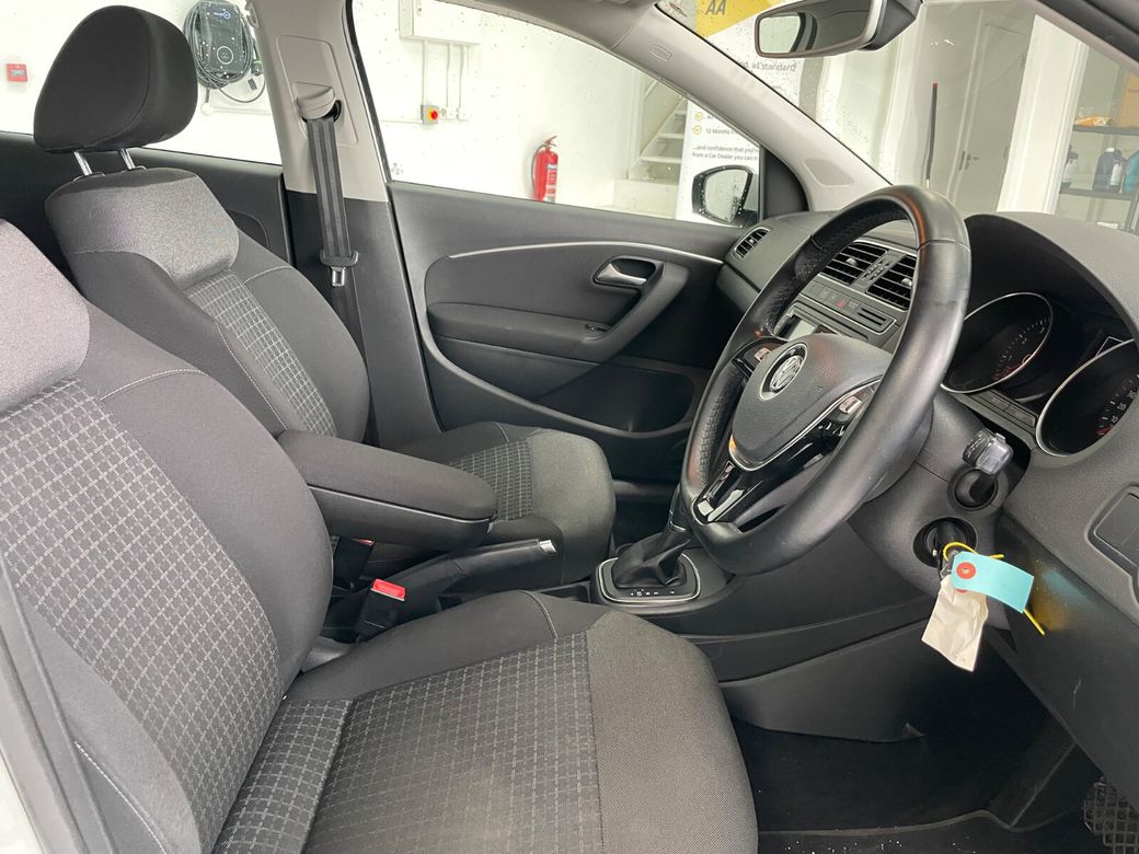 2017 Volkswagen Polo