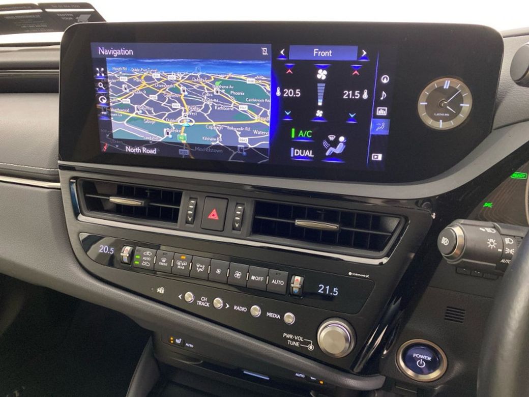 2022 Lexus ES 300h