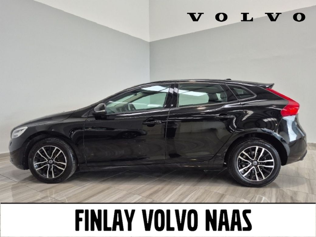 2019 Volvo V40