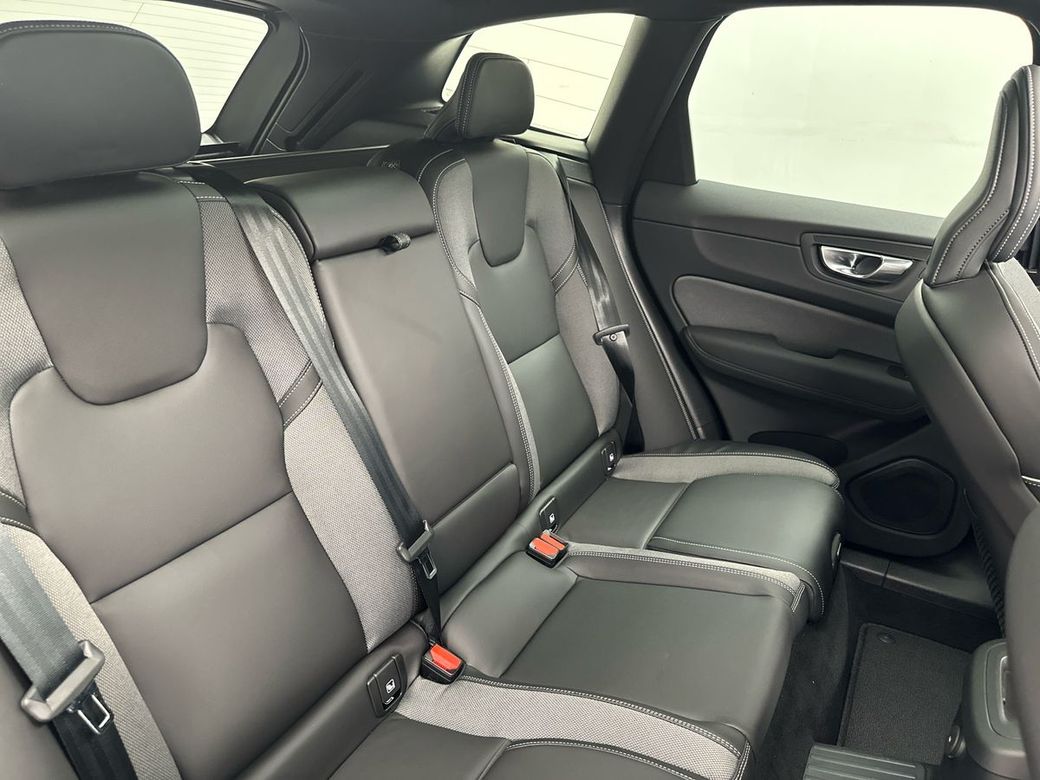 2025 Volvo XC60