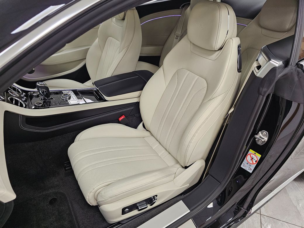 2025 Bentley Continental