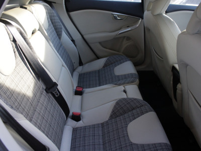 2018 Volvo V40