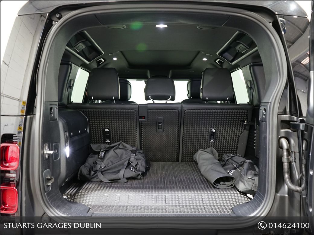 2025 Land Rover Defender