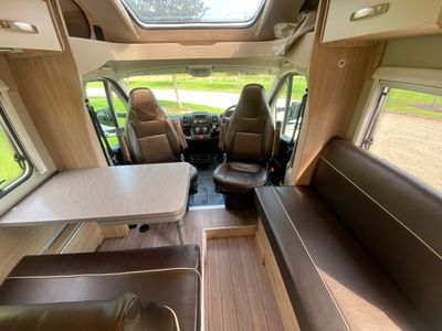 2021 WEINSBERG CARA SUITE 650 5 BERTH R.H.D 