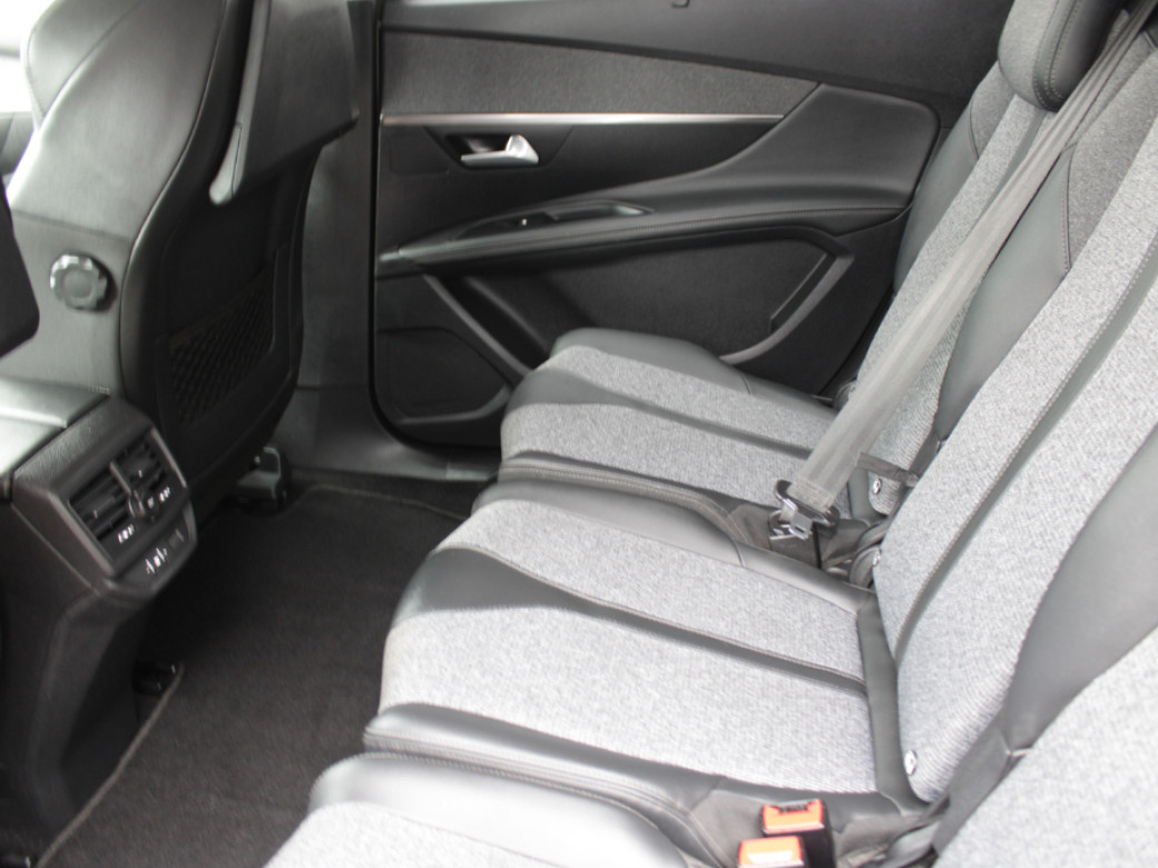 2019 Peugeot 5008