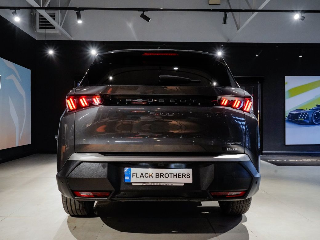 2025 Peugeot 5008