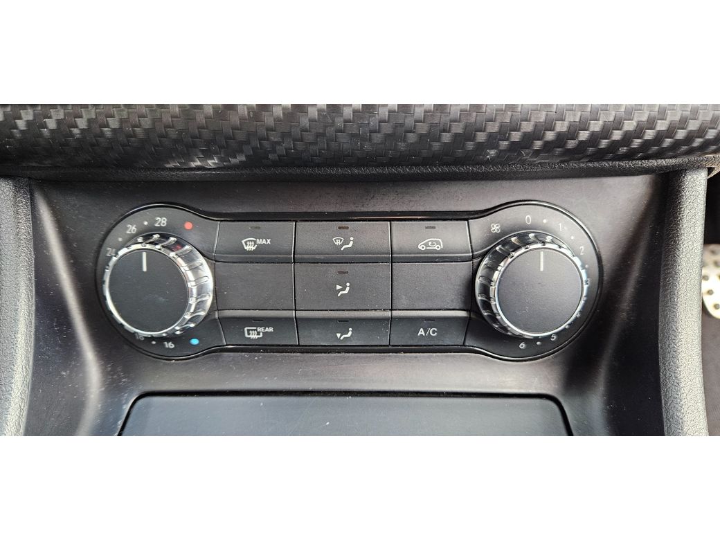 2013 Mercedes-Benz A 180