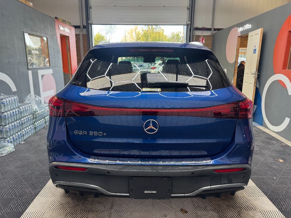 2025 Mercedes-Benz EQA