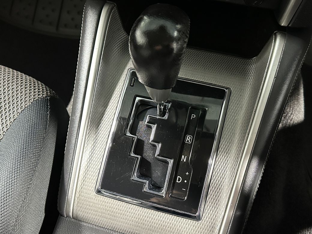 2020 Mitsubishi L200