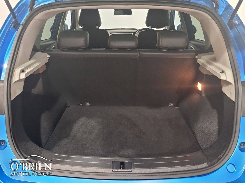 2023 MG ZS
