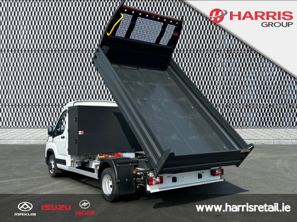 2026 White Maxus Deliver 9