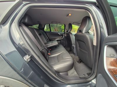 2017 Volvo V60 Cross Country