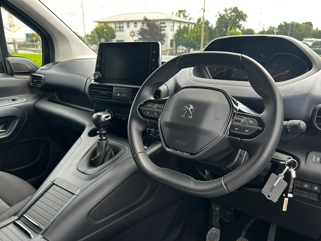 2023 Peugeot Rifter