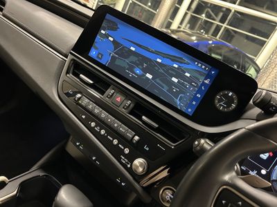 2023 Lexus ES 300h