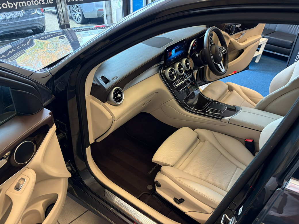 2021 Mercedes-Benz GLC Class