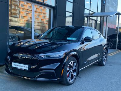 2022 Ford Mustang Mach-e