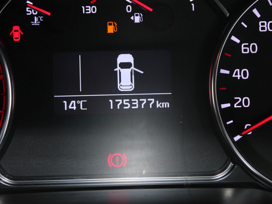 2017 Kia Carens