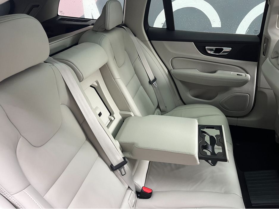2024 Volvo V60