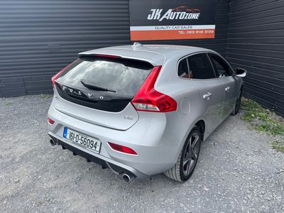 2016 Volvo V40
