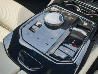 2025 BMW 530