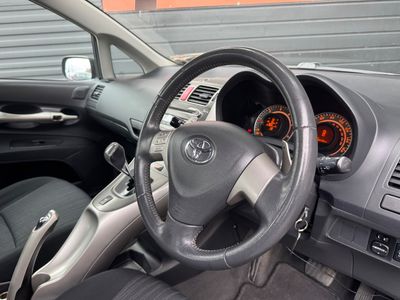2009 Toyota Auris