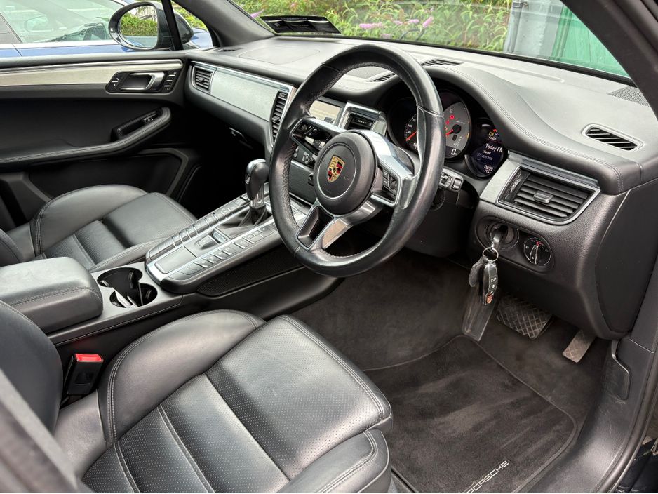 2015 Porsche Macan