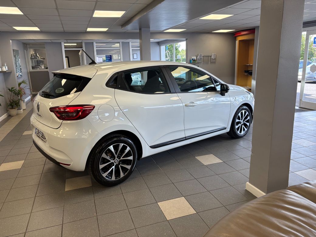 2023 Renault Clio