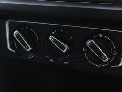 2014 Volkswagen Polo