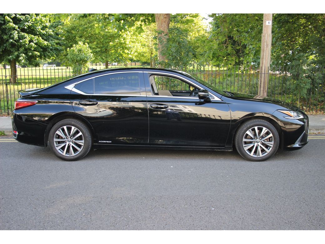2019 Lexus ES 300h