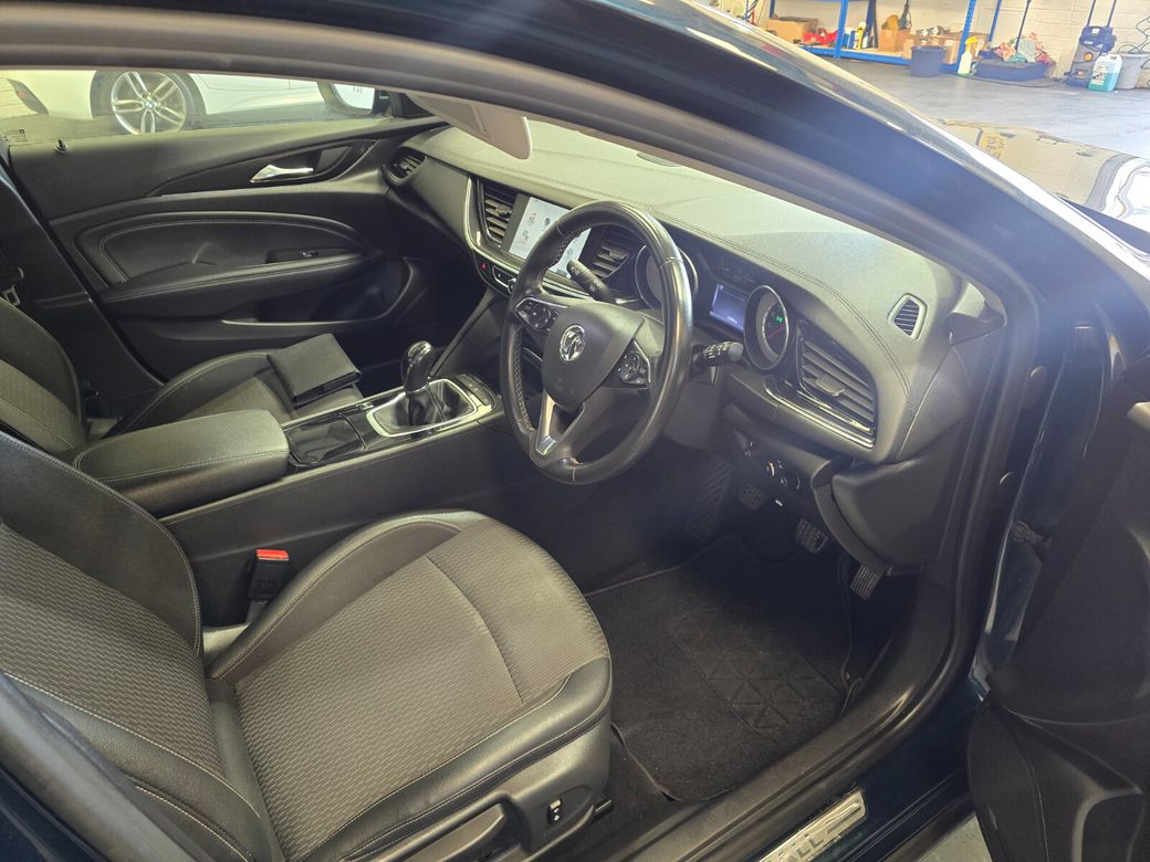 2017 Vauxhall Insignia