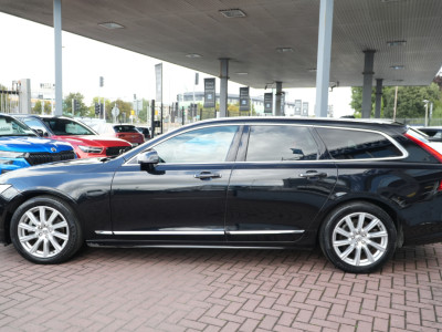 2021 Volvo V90