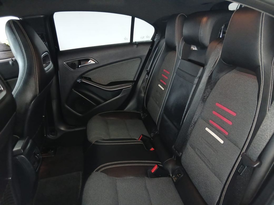 2016 Mercedes-Benz A 180