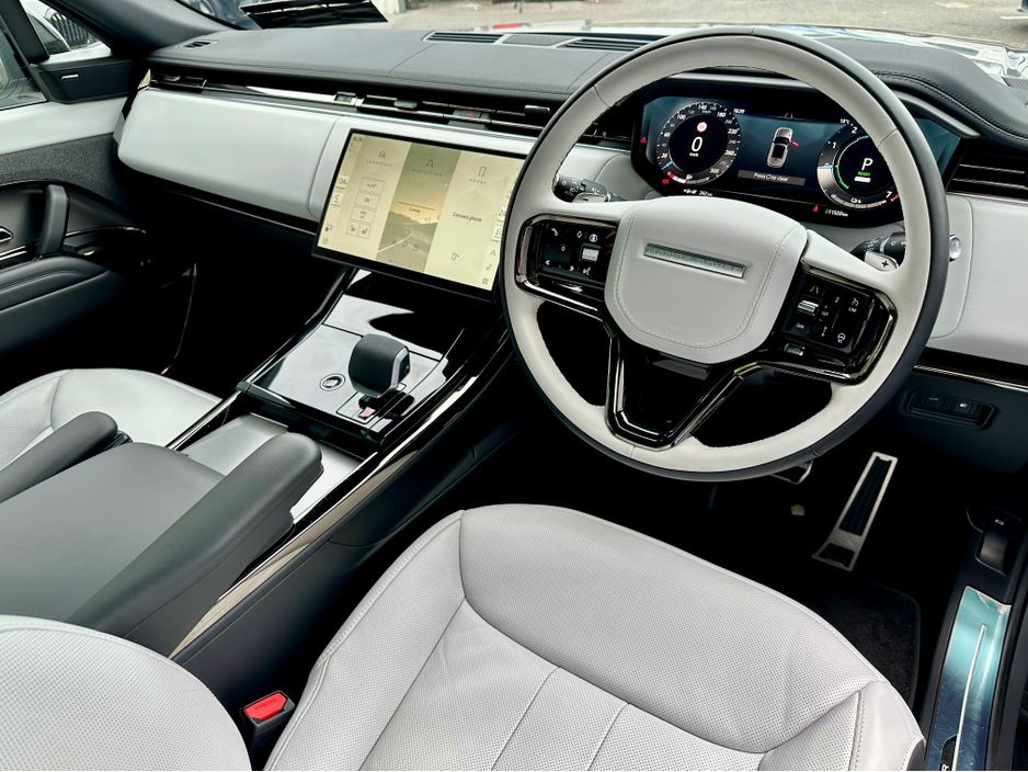 2025 Land Rover Range Rover Sport
