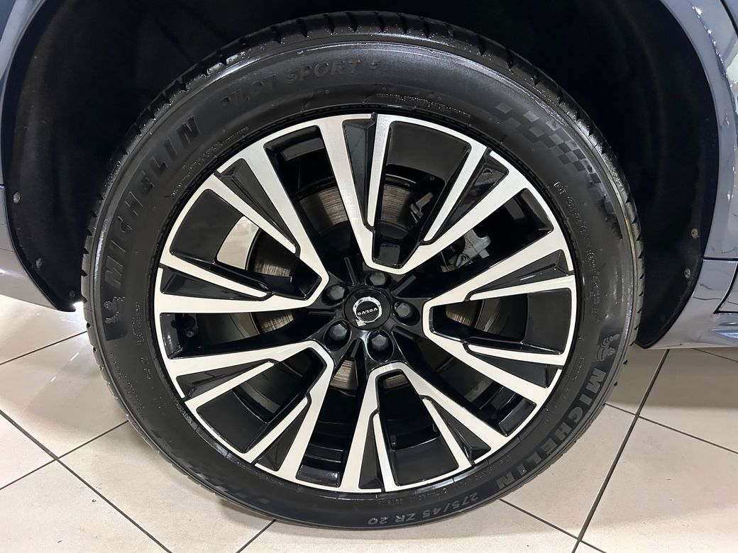 2023 Volvo XC90