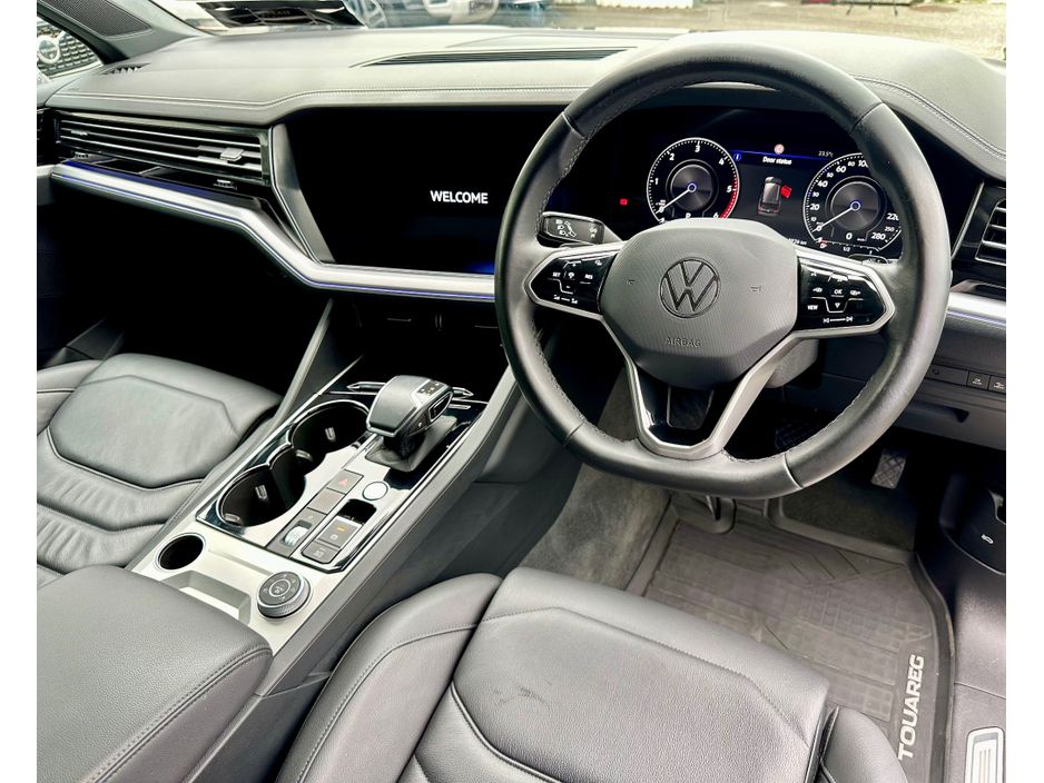 2022 Volkswagen Touareg