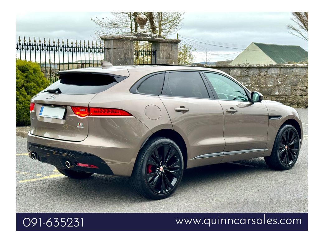 2016 Jaguar F-Pace