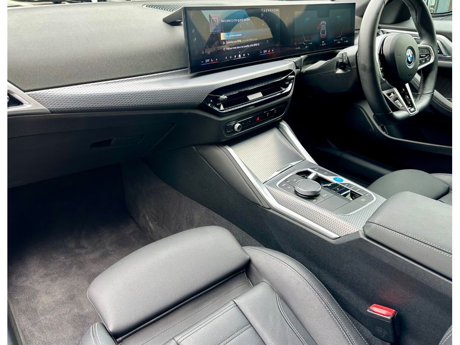 2025 BMW i4