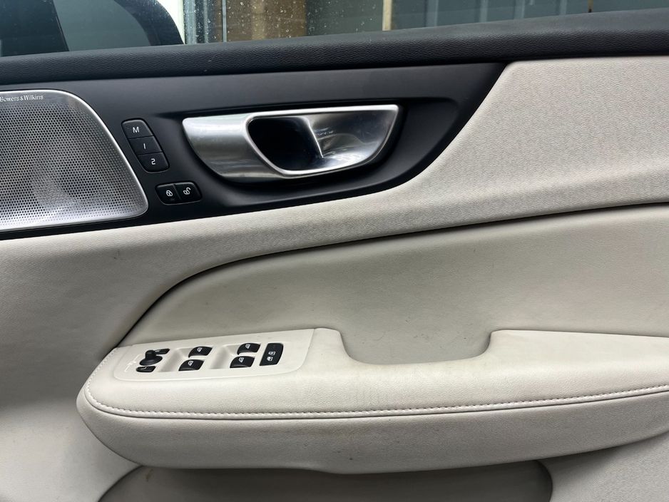 2024 Volvo V60